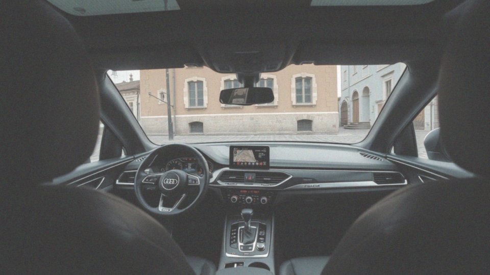 Jakie wyposażenie można znaleźć w Audi Q5?