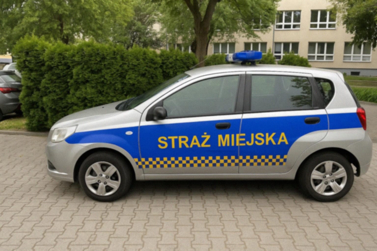Szybka interwencja straży miejskiej zapobiegła tragedii w Ząbkach